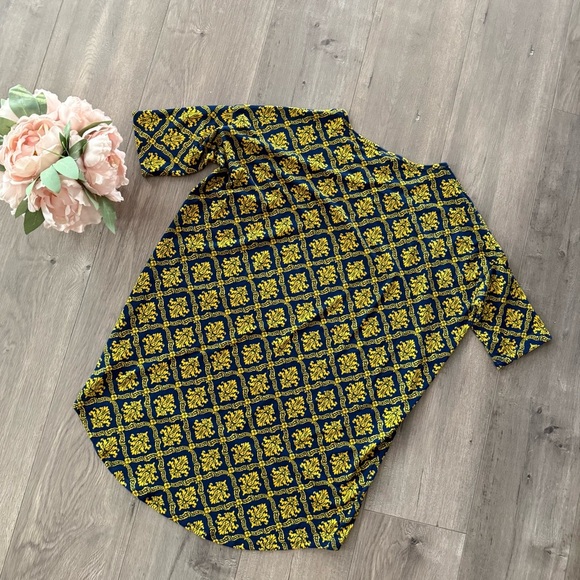 New LulaRoe Irma Regal Gold & Navy Printed Top - Picture 3 of 5